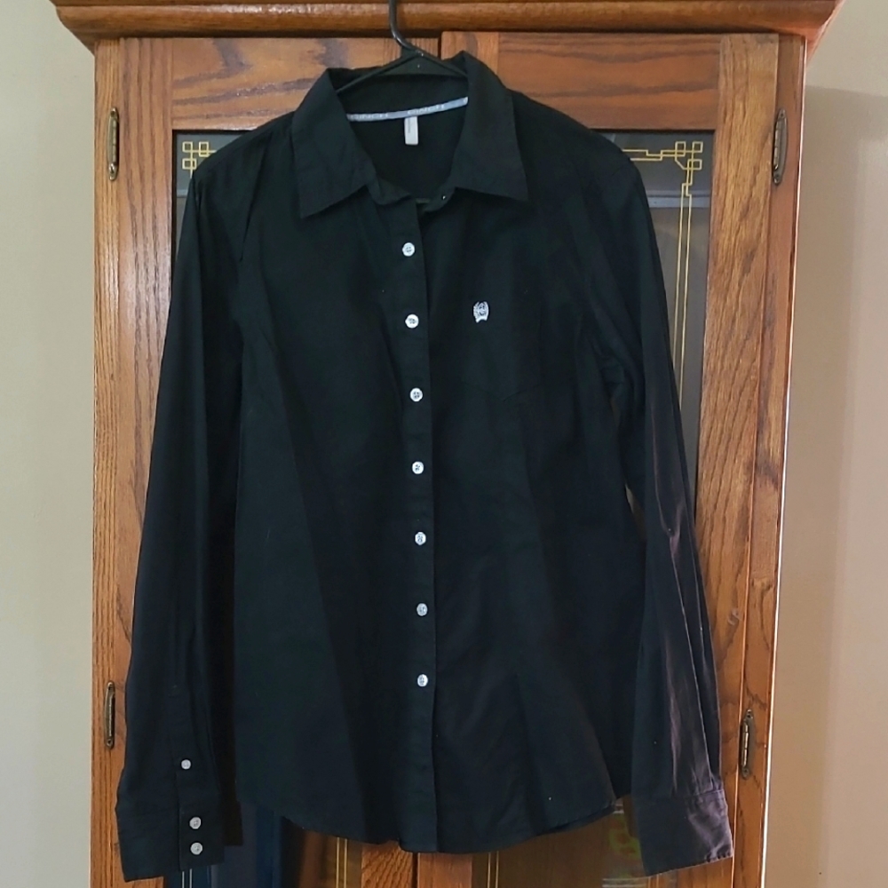 Woman's Cinch Black Shirt